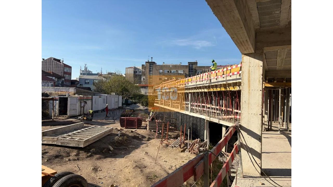 Apartamento T1 para Venda em Cedofeita, Santo Ildefonso, Sé, Miragaia, São Nicolau e Vitória Foto 32