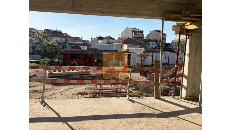 Apartamento T1 para Venda em Cedofeita, Santo Ildefonso, Sé, Miragaia, São Nicolau e Vitória Foto 31