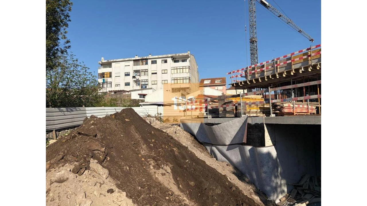 Apartamento T1 para Venda em Cedofeita, Santo Ildefonso, Sé, Miragaia, São Nicolau e Vitória Foto 40
