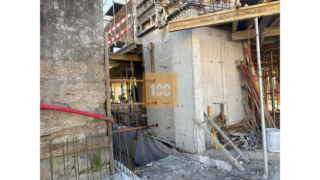 Apartamento T1 para Venda em Cedofeita, Santo Ildefonso, Sé, Miragaia, São Nicolau e Vitória Foto 28