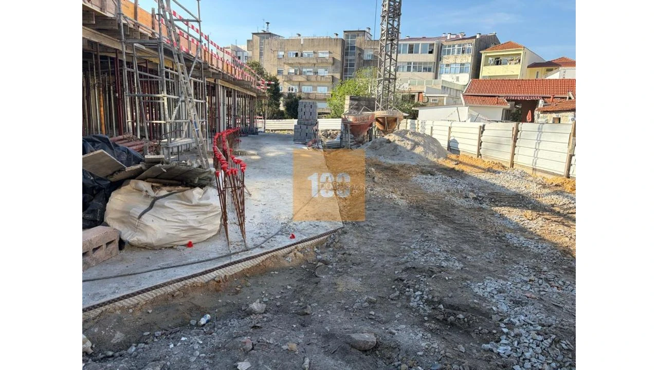 Apartamento T3 para Venda em Cedofeita, Santo Ildefonso, Sé, Miragaia, São Nicolau e Vitória Foto 27