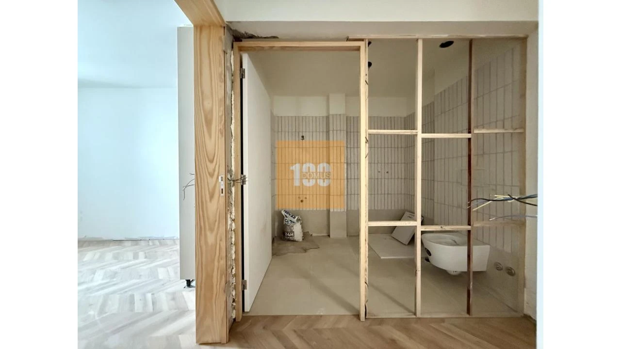 Apartamento T2 para Venda em Cedofeita, Santo Ildefonso, Sé, Miragaia, São Nicolau e Vitória Foto 4