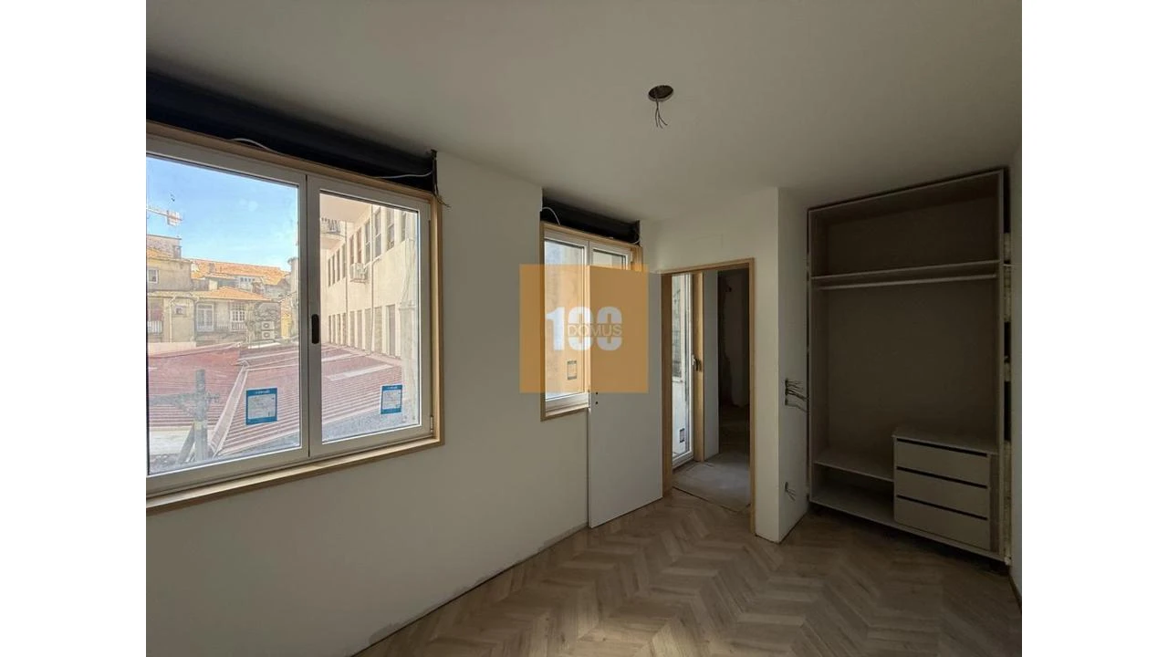 Apartamento T2 para Venda em Cedofeita, Santo Ildefonso, Sé, Miragaia, São Nicolau e Vitória Foto 15