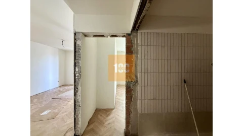 Apartamento T2 para Venda em Cedofeita, Santo Ildefonso, Sé, Miragaia, São Nicolau e Vitória