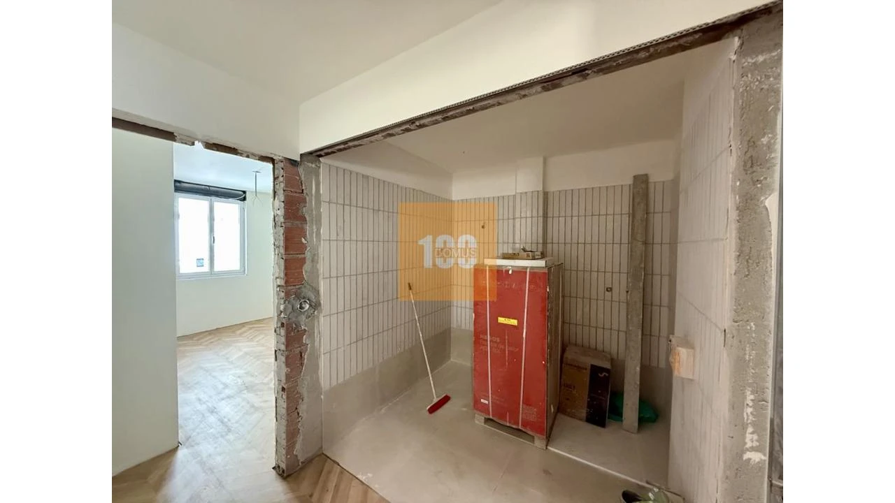 Apartamento T2 para Venda em Cedofeita, Santo Ildefonso, Sé, Miragaia, São Nicolau e Vitória Foto 3