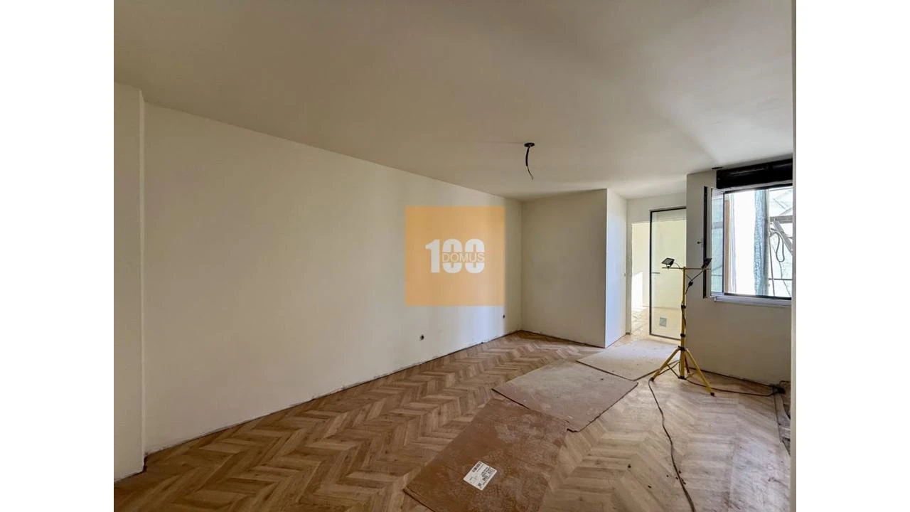 Apartamento T2 para Venda em Cedofeita, Santo Ildefonso, Sé, Miragaia, São Nicolau e Vitória Foto 5