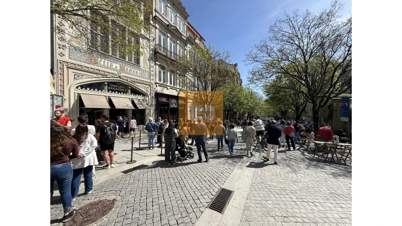 Negócio para Venda em Cedofeita, Santo Ildefonso, Sé, Miragaia, São Nicolau e Vitória Foto 8