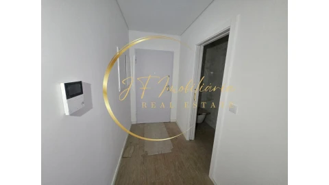 Apartamento T2 para Venda em Esgueira