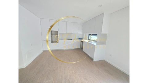Apartamento T2 para Venda em Esgueira
