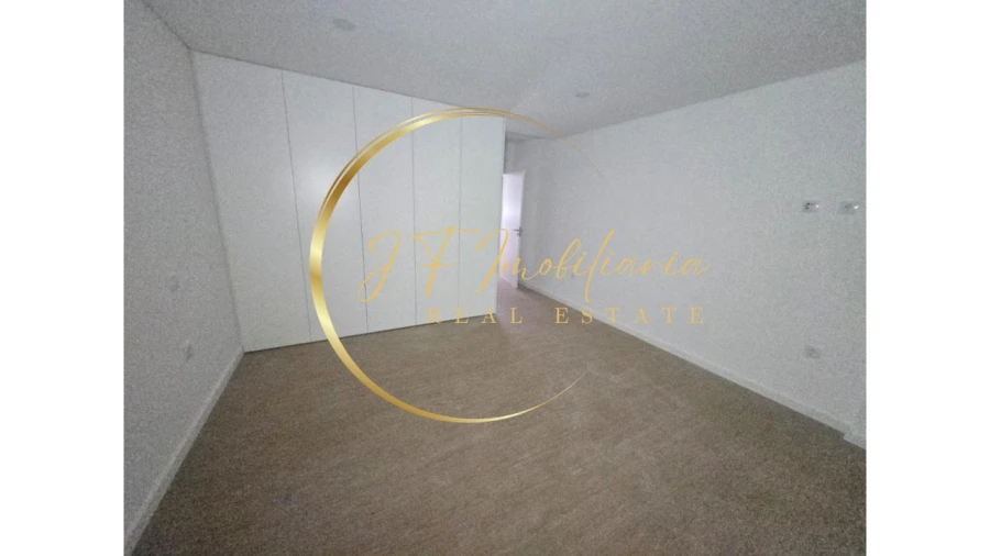 Apartamento T2 para Venda em Esgueira Foto 9