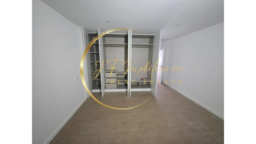 Apartamento T2 para Venda em Esgueira Foto 10