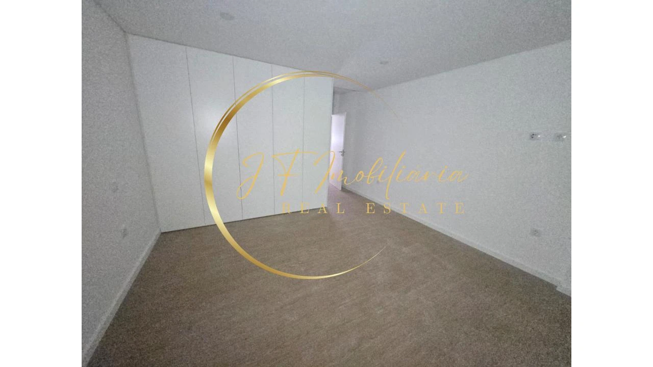 Apartamento T2 para Venda em Esgueira Foto 9