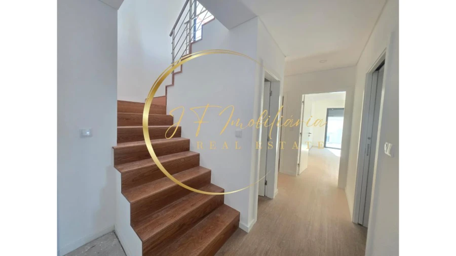 Apartamento T3 para Venda em Esgueira Foto 10