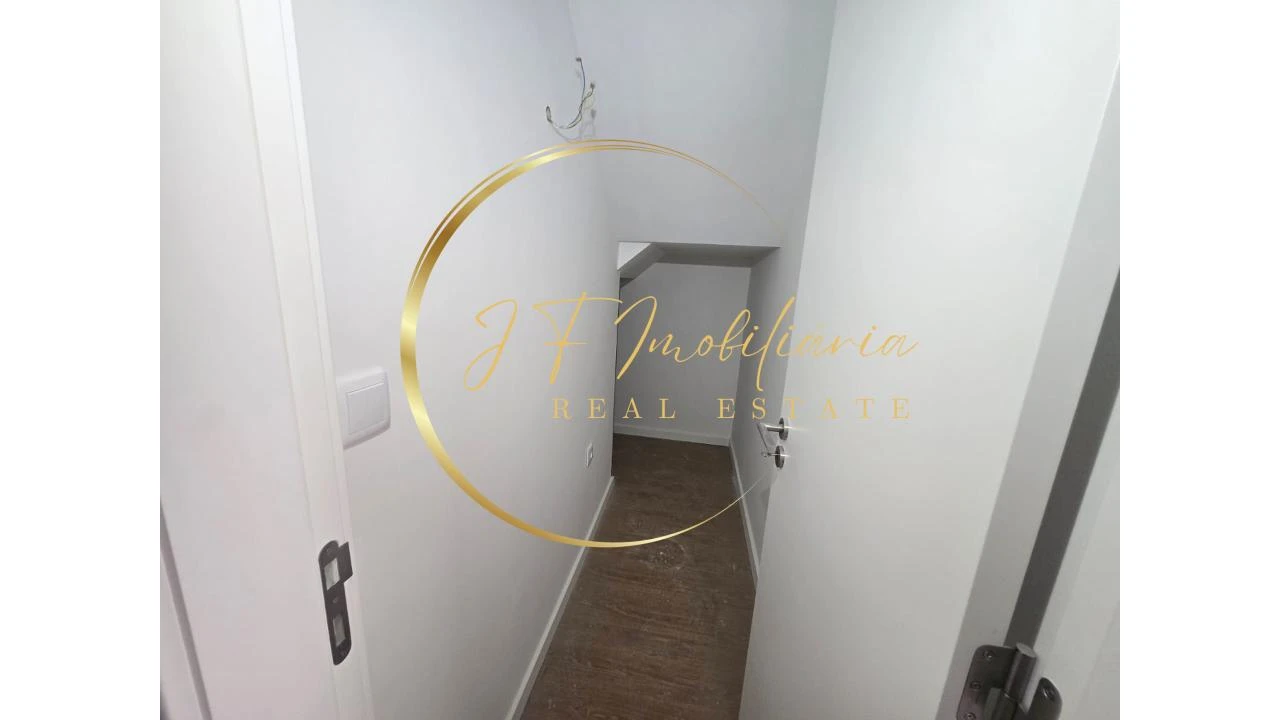 Apartamento T3 para Venda em Esgueira Foto 11