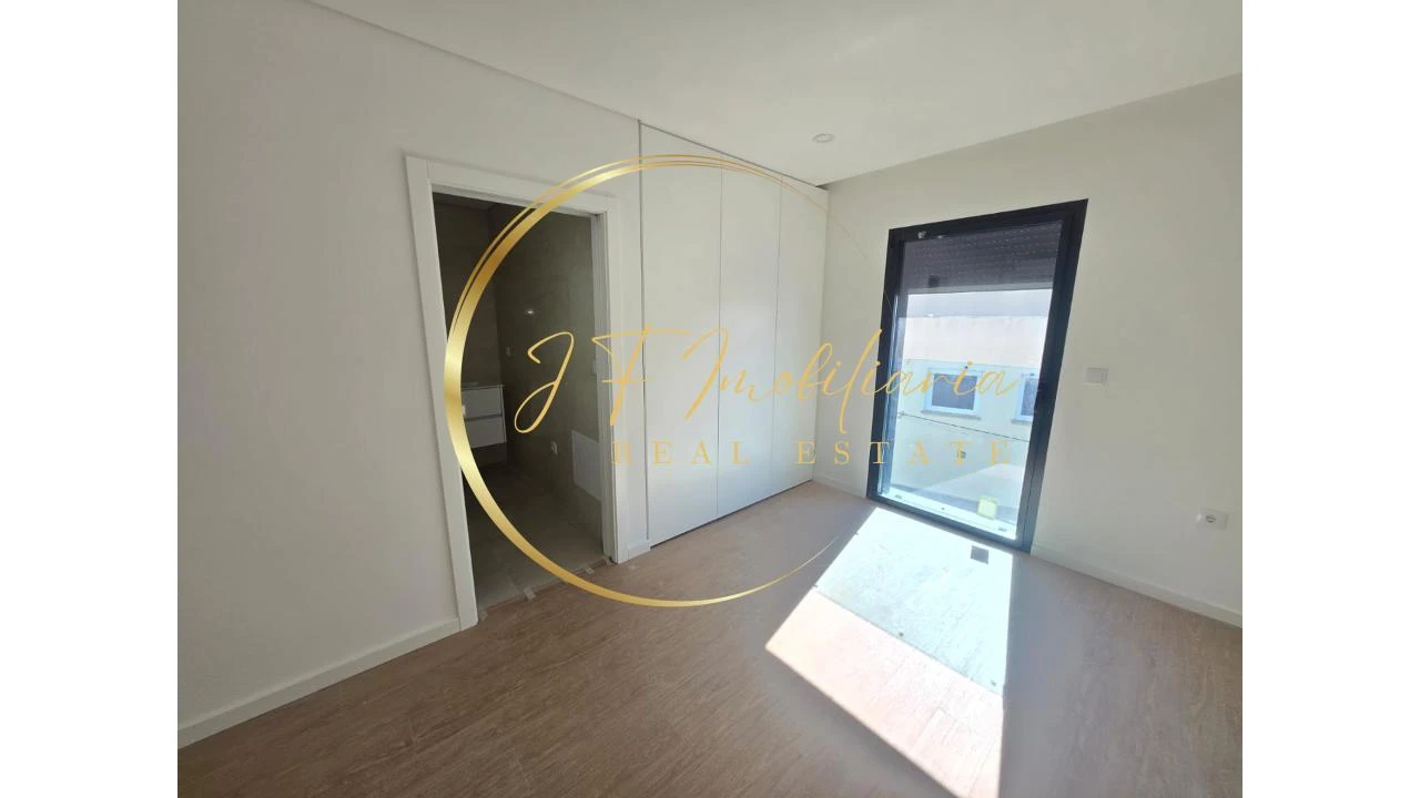 Apartamento T3 para Venda em Esgueira Foto 13