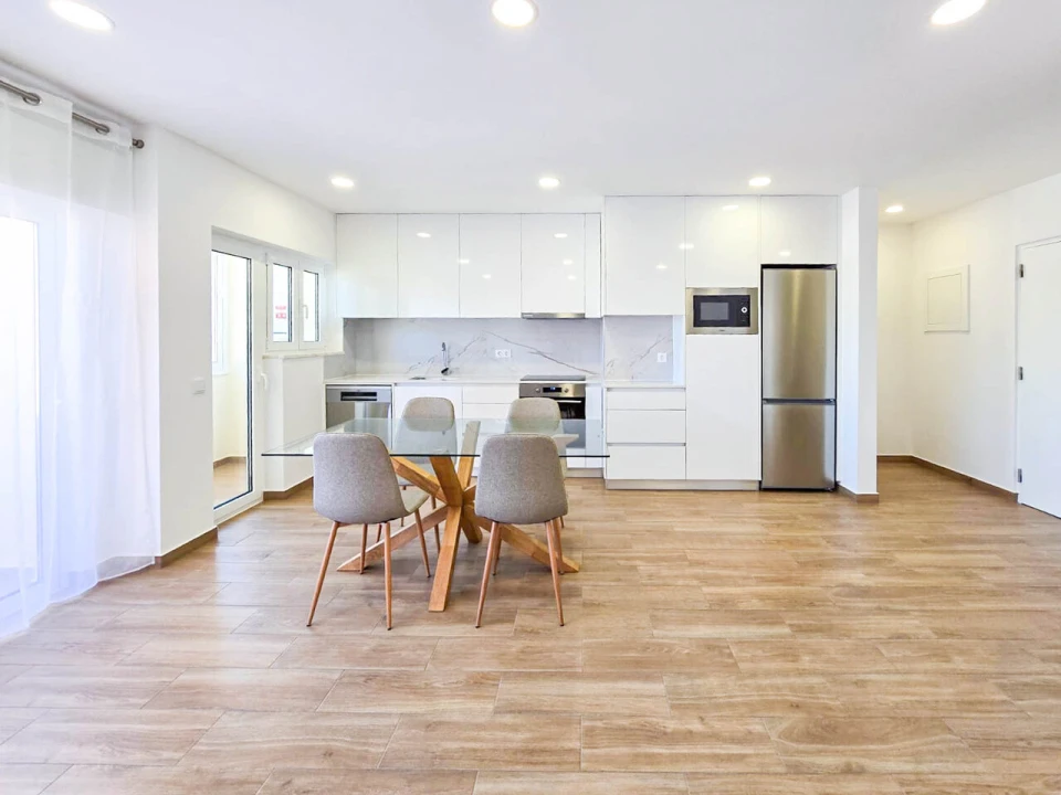 Apartamento T1 para Venda em Portimão Foto 3