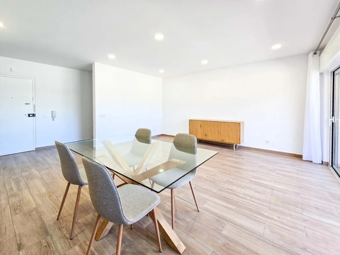 Apartamento T1 para Venda em Portimão Foto 5