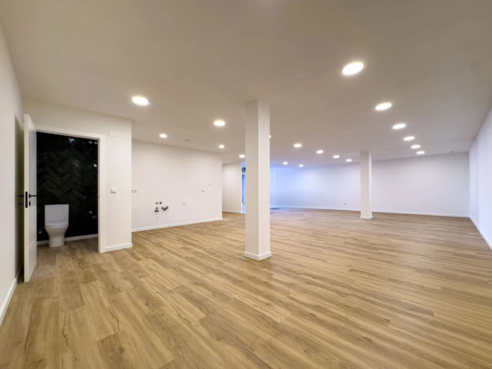 Moradia T4 para Venda em Silveira Foto 32