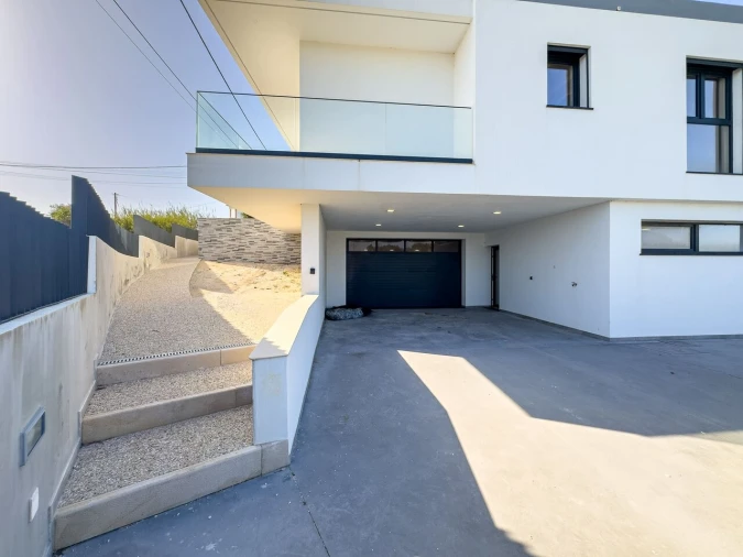 Moradia T4 para Venda em Silveira Foto 40