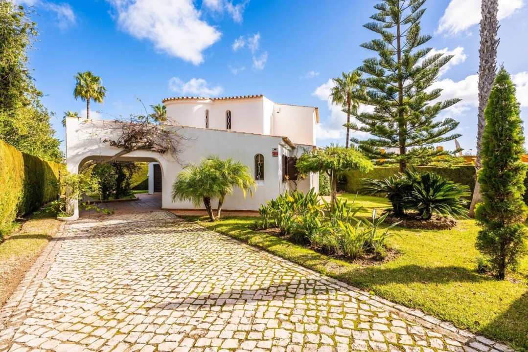 Moradia T3 para Venda em Albufeira e Olhos de Água Foto 5