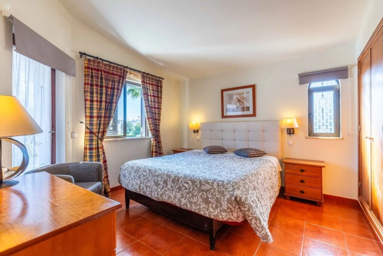 Moradia T3 para Venda em Albufeira e Olhos de Água Foto 17