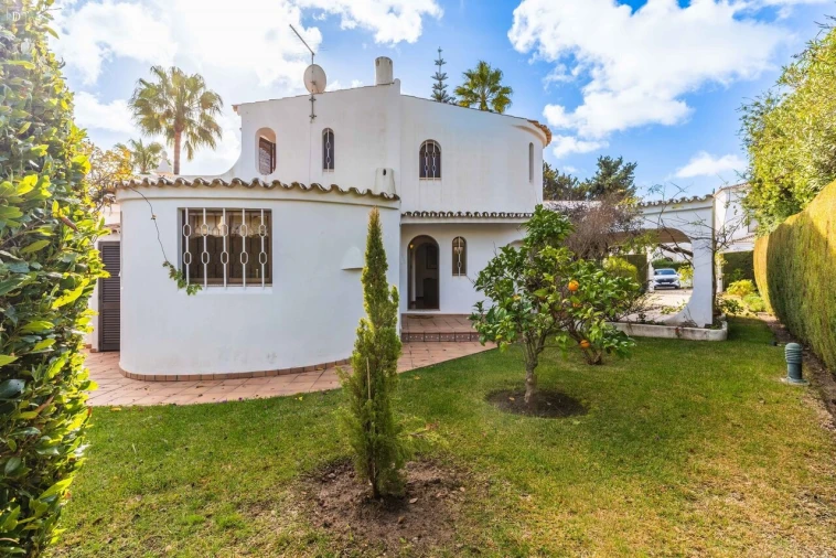 Moradia T3 para Venda em Albufeira e Olhos de Água Foto 6