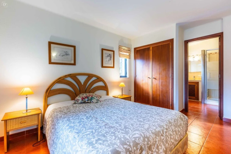 Moradia T3 para Venda em Albufeira e Olhos de Água Foto 12