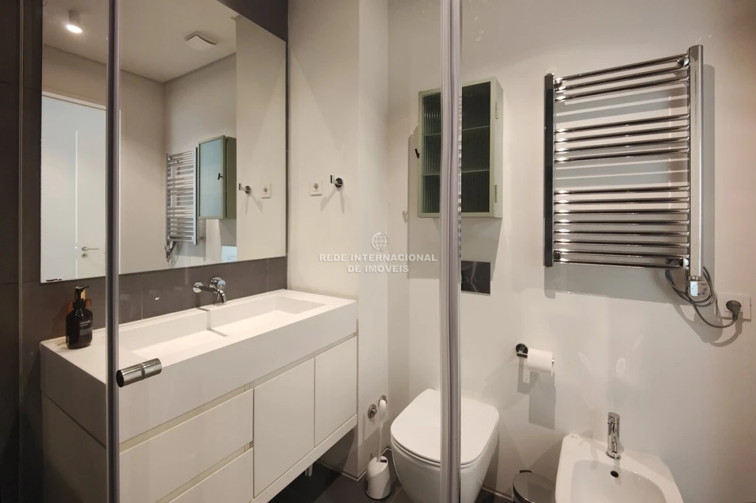 Apartamento T3 para Venda em Santo António Foto 32