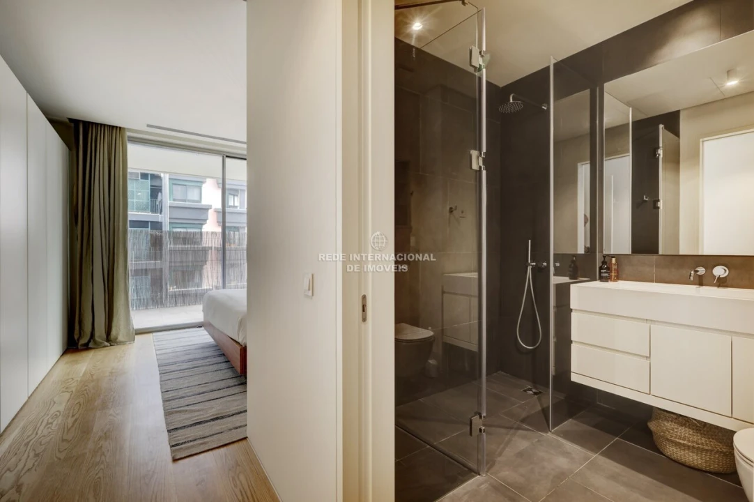 Apartamento T3 para Venda em Santo António Foto 13