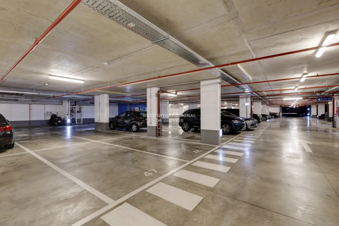 Apartamento T3 para Venda em Santo António Foto 16