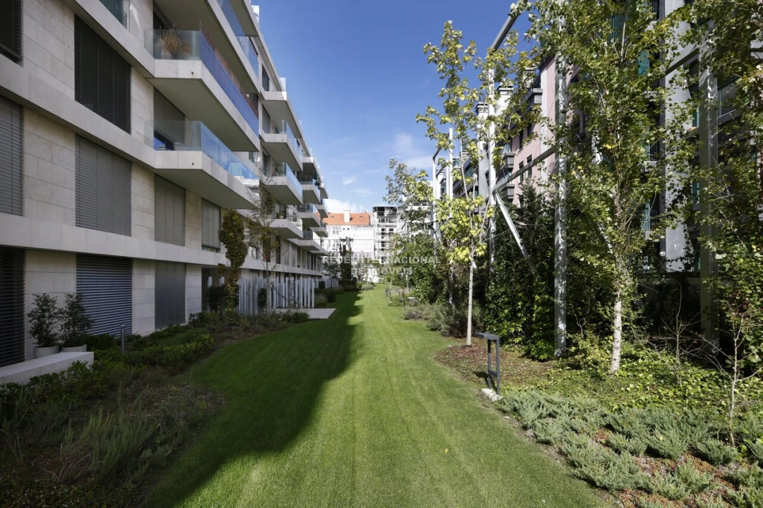 Apartamento T3 para Venda em Santo António Foto 9