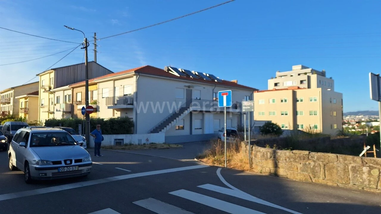 Terreno para Venda em Oliveira do Douro Foto 6