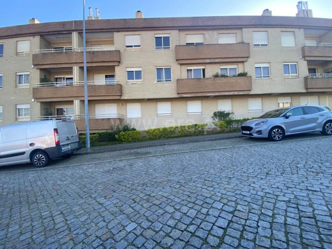 Apartamento T2 para Venda em Avintes Foto 1