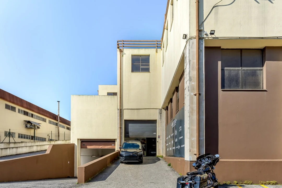 Armazém para Arrendamento em Alfragide Foto 19
