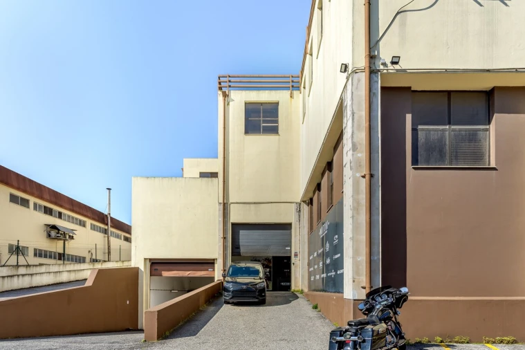 Armazém para Arrendamento em Alfragide Foto 19