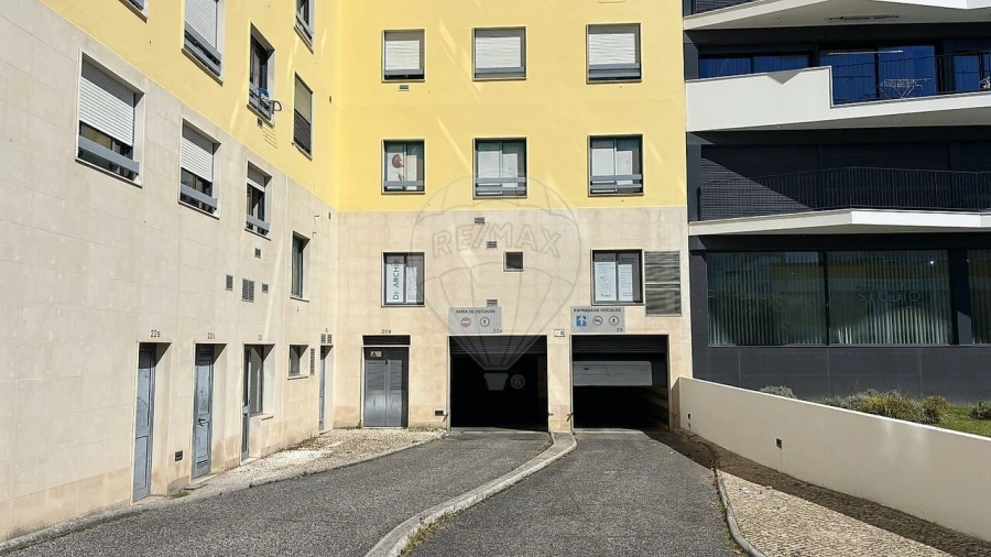 Garagem para Venda em Parque das Nações Foto 5