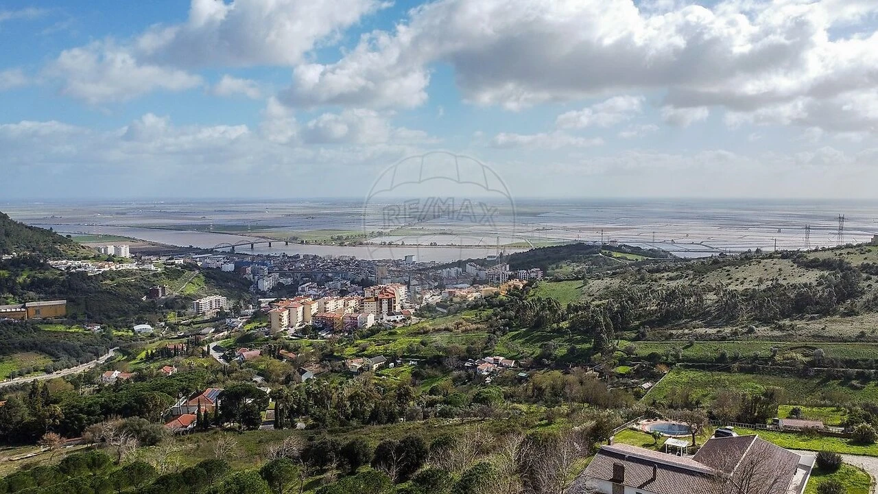 Quinta T2 para Venda em Vila Franca de Xira Foto 12