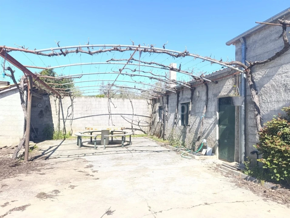 Quinta T1 para Venda em Três Povos Foto 1