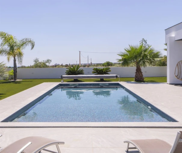 Moradia T4 para Venda em Alcantarilha e Pêra Foto 3