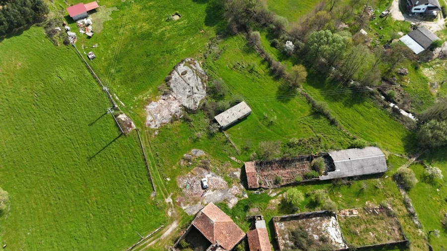 Quinta T3 para Venda em Tourais e Lajes Foto 9