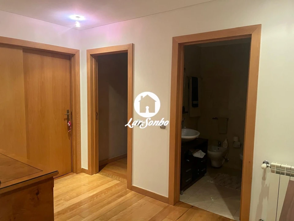 Apartamento T3 para Venda em Cidade da Maia Foto 9