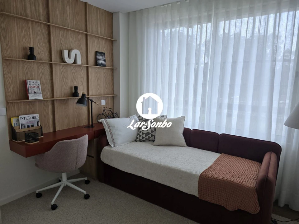 Apartamento T2 para Venda em Cidade da Maia Foto 8