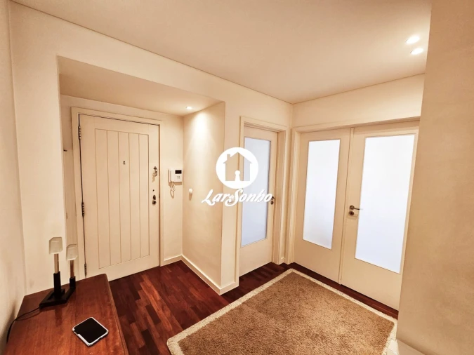 Apartamento T3 para Venda em Ramalde Foto 1