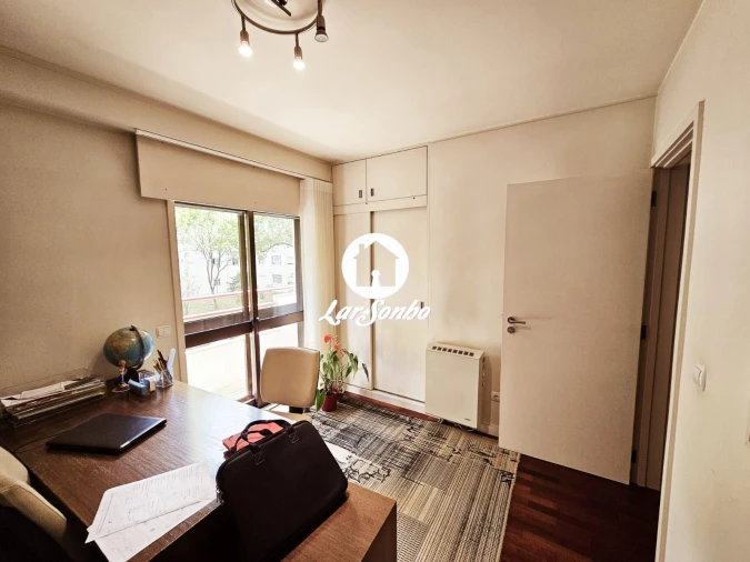 Apartamento T3 para Venda em Ramalde Foto 12