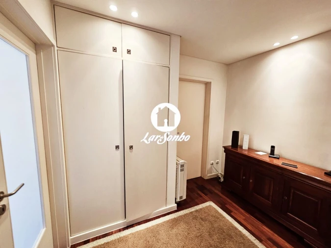 Apartamento T3 para Venda em Ramalde Foto 18