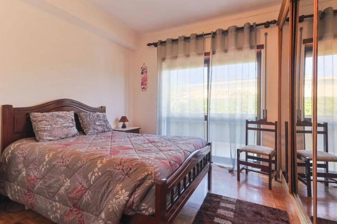 Apartamento T2 para Venda em Tavarede Foto 10