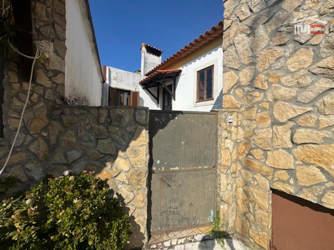 Moradia T2 para Venda em Seiça Foto 2