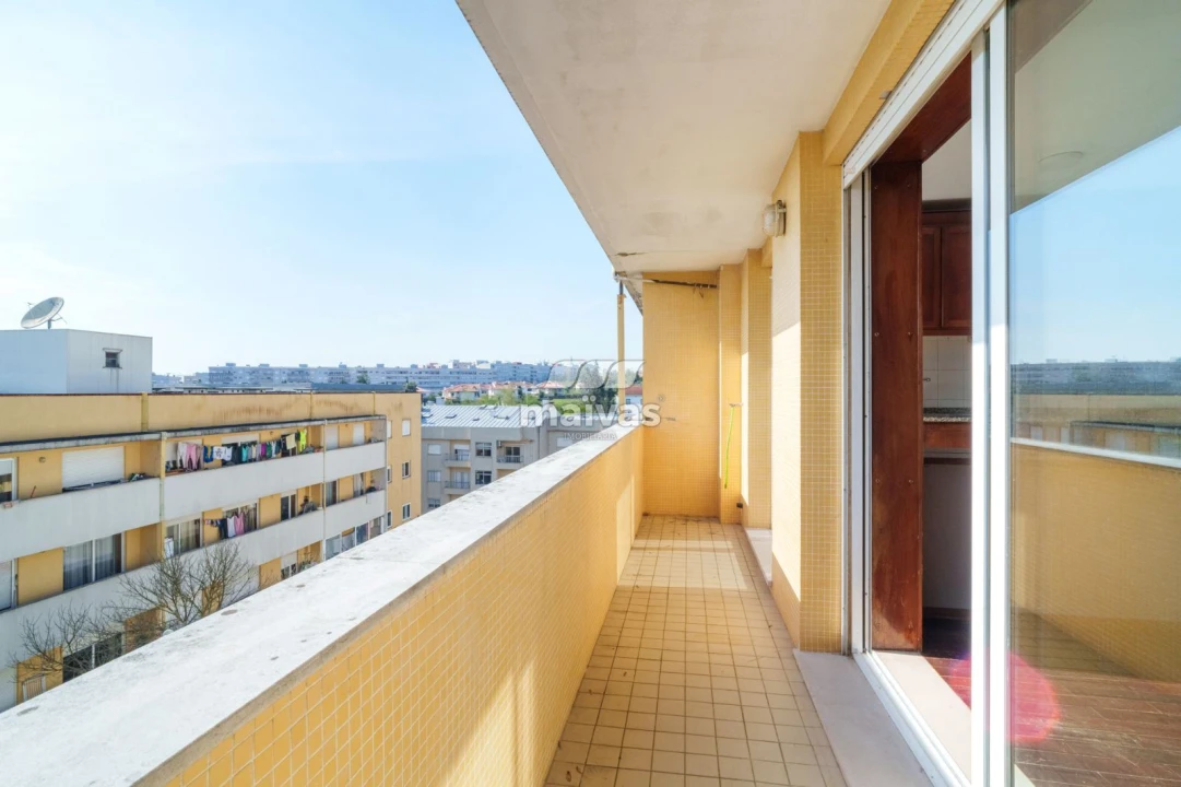 Apartamento T0 para Venda em Gualtar Foto 6