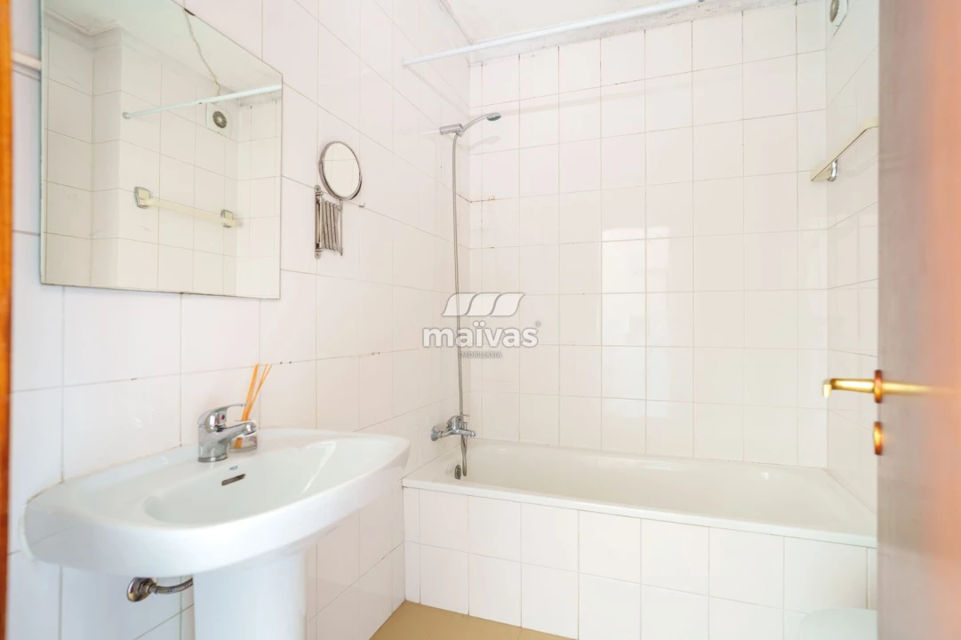 Apartamento T0 para Venda em Gualtar Foto 10