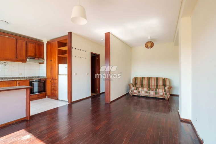 Apartamento T0 para Venda em Gualtar Foto 4